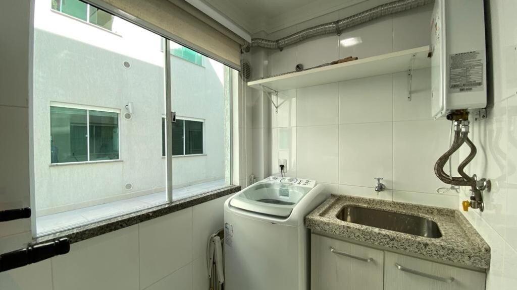 Solar Das Ilhas - Aconchegante Apartamento Na Linda Praia De 4 Ilhas Bombinhas Eksteriør bilde